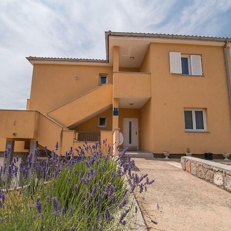 Apartments Sanjin Kornić Екстериор снимка