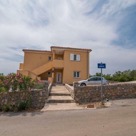 Apartments Sanjin Kornić Екстериор снимка