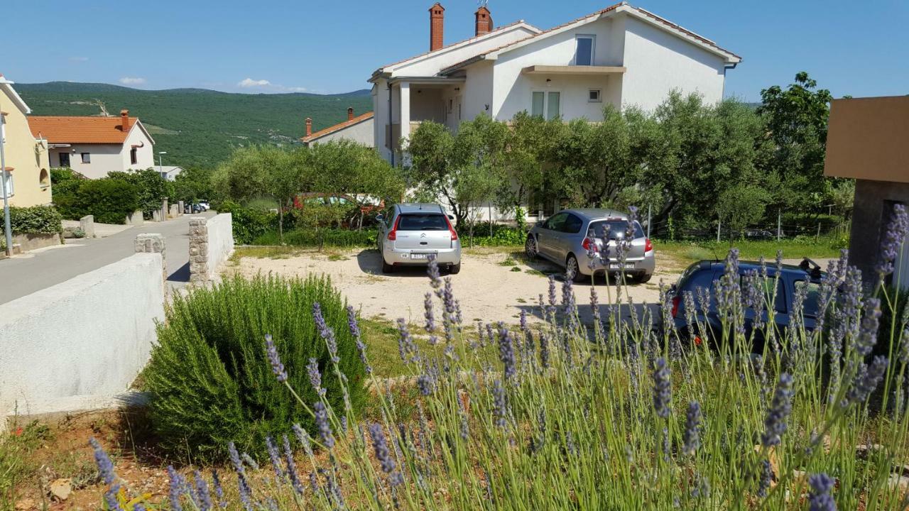 Apartments Sanjin Kornić Екстериор снимка