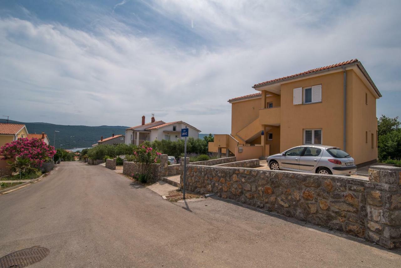 Apartments Sanjin Kornić Екстериор снимка